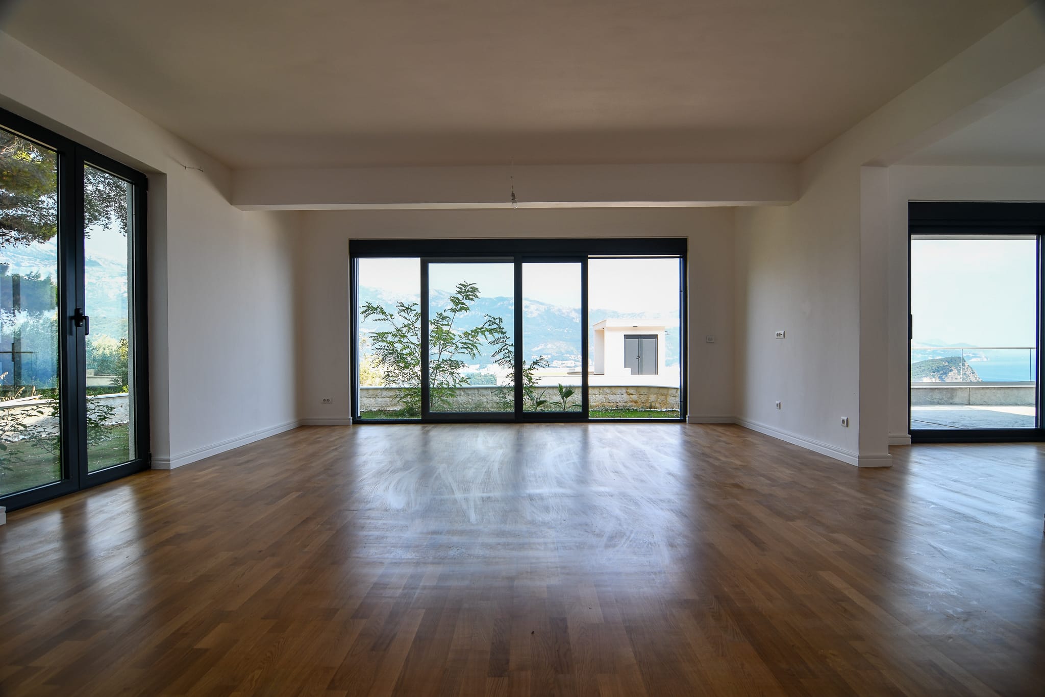 Image of Villa - 3 Bedrooms - 3 Bathrooms for Sale in Budva-Budva-Montenegro, Image 3